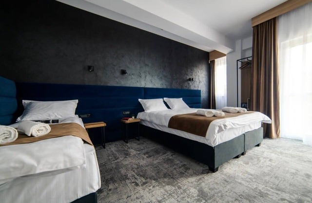 GBU Home - Azure Room Executive