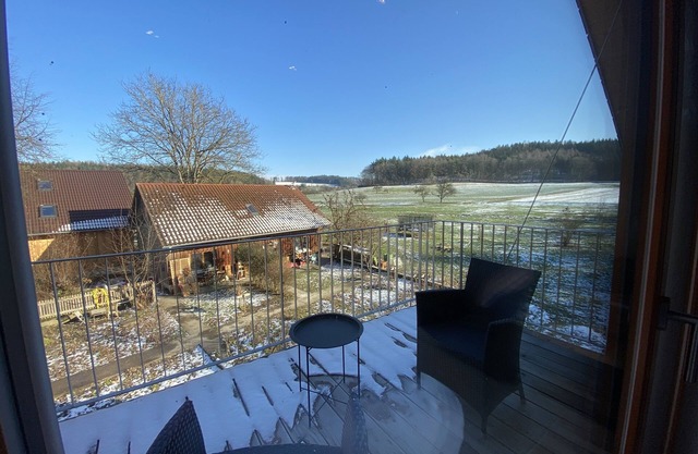 Gemütliche Großzügige Ferienwohnung mit Balkon auf dem Biohof am Bodensee