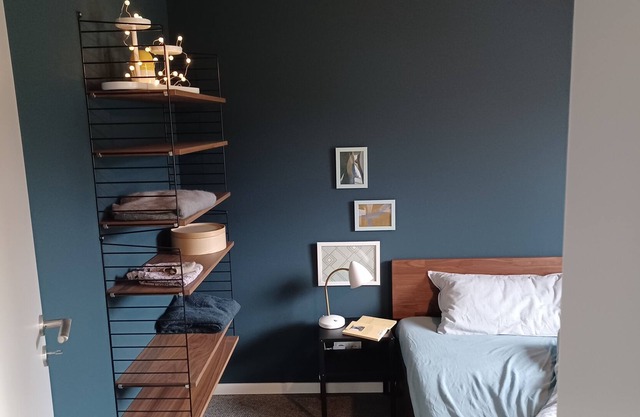 Gemütliche 40 qm mit Balkon, neu Saniert, Modern und Hochwertig, Nahe Badesee