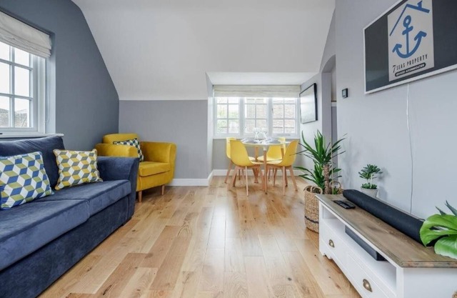 Gem Of Central Winchester - Sleeps 4