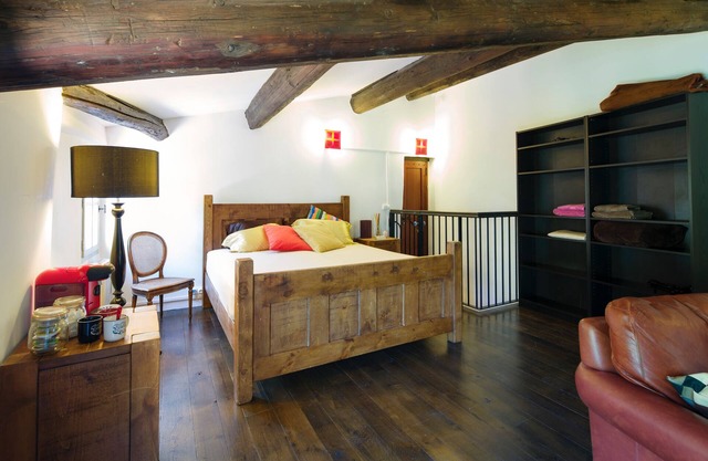 Gem of a gîte for 5 with garden in heart of magical St. Guilhem le Désert.