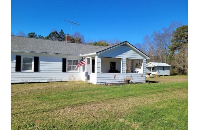Getaway and relax at the Sharpsburg Shanty