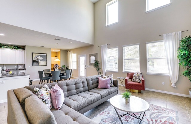 Gibsonton Vacation Rental w/Private Patio!