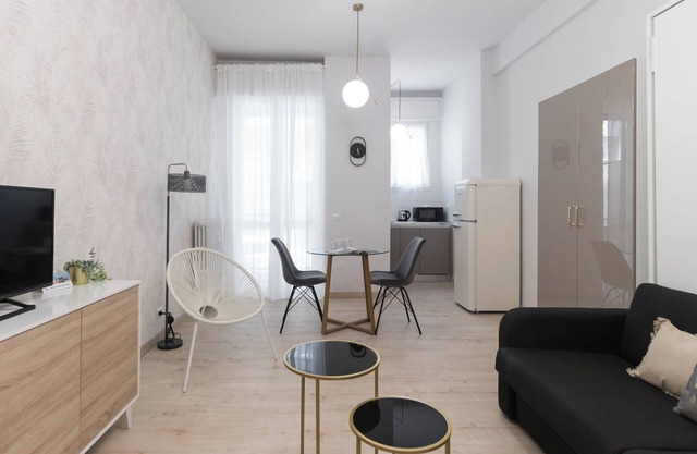 Gioberti 11 - Studio Apartment, Sleeps 2