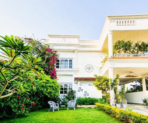 Giovanni Suites