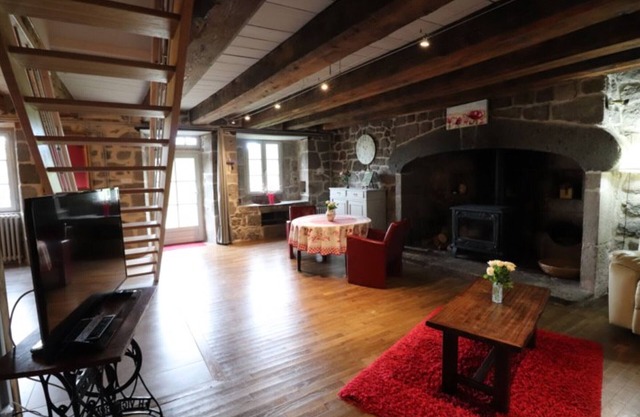 Gite Albepierre-Bredons, 2 bedrooms, 4 persons
