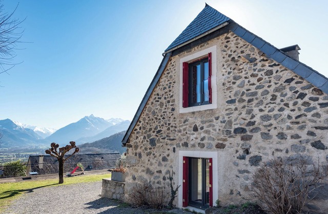 Gîte d'Ayzi - Charming cottage with panoramic view, ideal for family or friends, 15 min from Lourdes