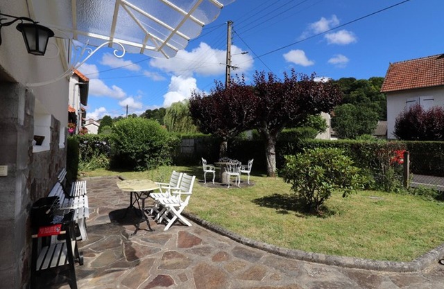 Gite Jussac, 2 bedrooms, 4 persons