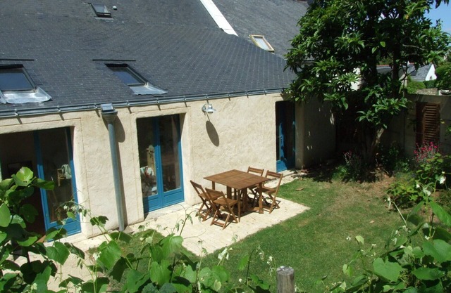 Gîte "La Petite Touline", on the GR 34, 600 m from the Gulf of Morbihan