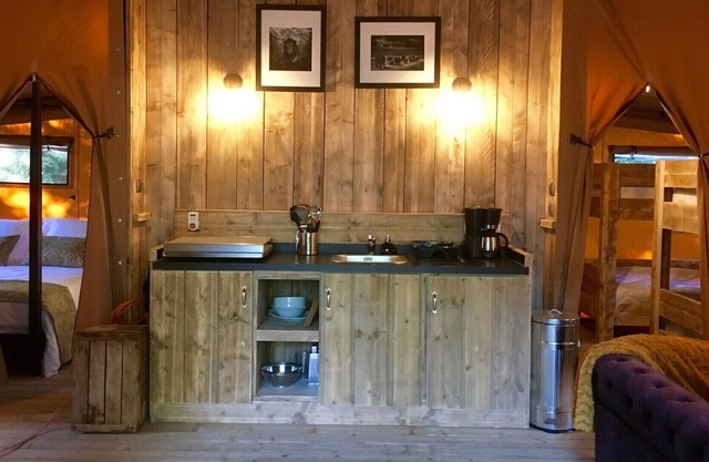 GITE Les Lodges du Château Tente Victoria near La Rochelle