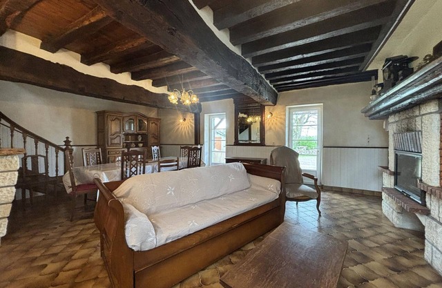Gite Saint-Pourçain-sur-Sioule, 4 bedrooms, 9 persons