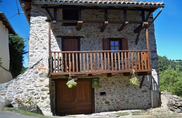 Gite Saint-Étienne-de-Maurs, 1 bedroom, 3 persons