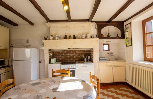 Gite Saint-Paul-Lizonne, 2 bedrooms, 5 persons
