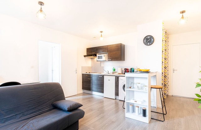 GITE URBAIN LE COMBAREL - RODEZ CENTRE APPARTEMENT T2 AVEC PARKING