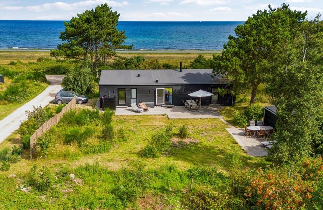 "Gjorgje" - 100m from the sea by Interhome