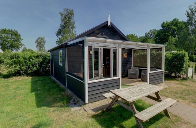 Glamping with Comfort in IJhorst