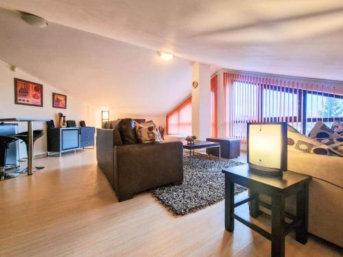 Glazne River View - 2BDR & 2BTHR Flat with a View by Flat Mаnager