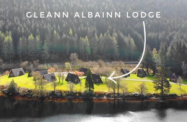 Gleann Albainn Loch side Lodge