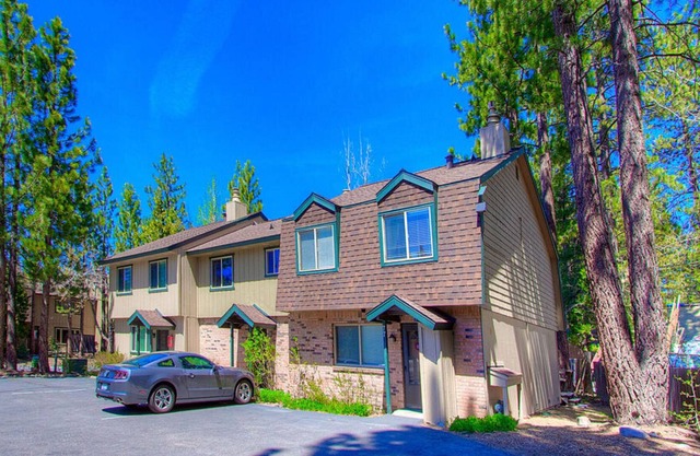 Glen Sully by Lake Tahoe Accommodations