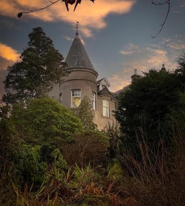 Glencruitten House