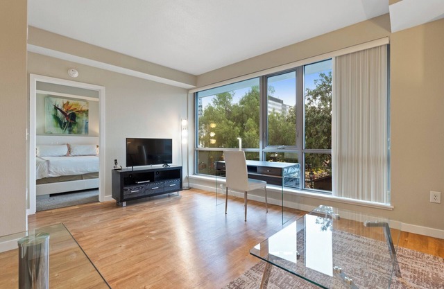 Global Luxury Suites at Woodbury