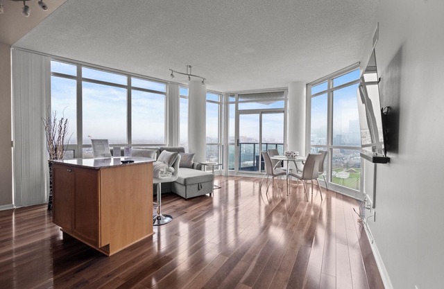 GLOBALSTAY Downtown Condo w Picturesque View