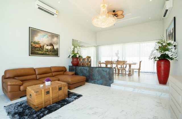 Gold Chariot Pool Villa C