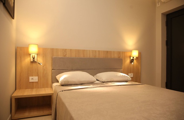 Gold Crown Apartments