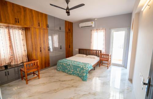 Golden Crest Service Apartments