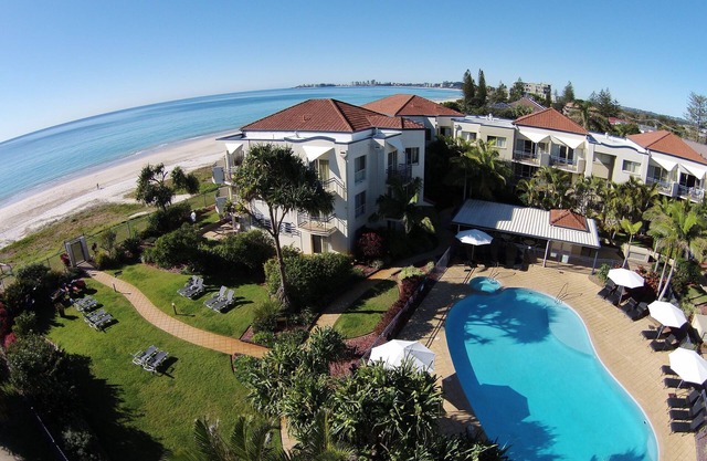 Golden Riviera Beach Resort