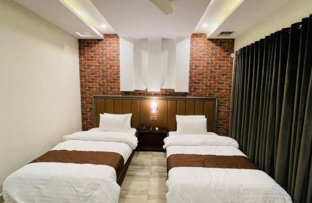 Golden Sand Hotel Rahim Yar Khan