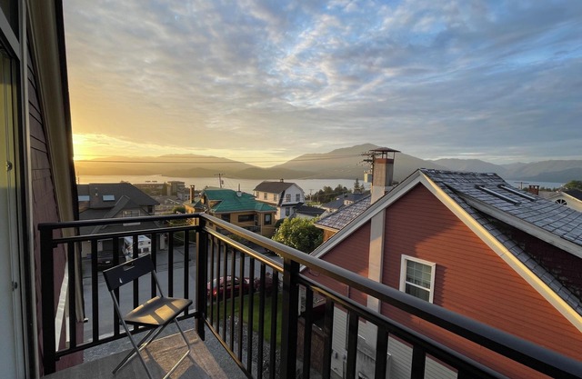 Golden Sky Sanctuary: at The Algonquin Residence