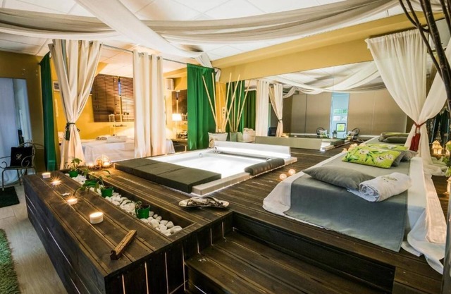 Golden Suites & Spa