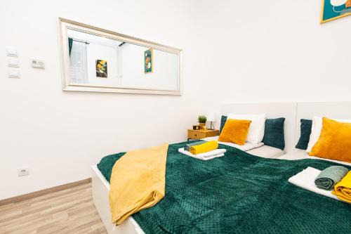 Golden Sun Apartment at Buda Castle