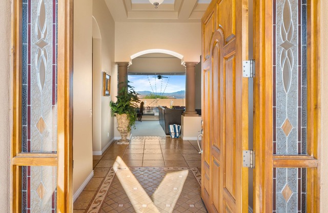 Golfing Getaway/King/3 Queens/Chilled or Heated Pool/Ping-Pong/Traeger/Firepit