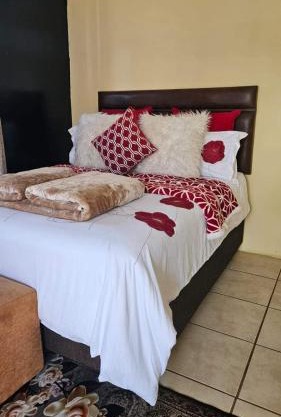 Goodlife Guest house in mafikeng