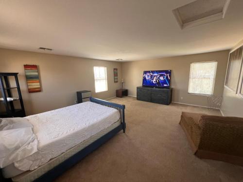 Goodyear 2 Story Room 4