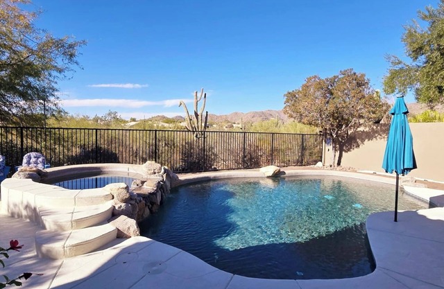 Gorgeous 4BR Home w/Heated Pool & Mtn Views