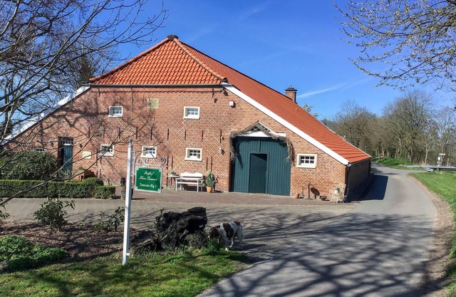 Gorgeous apartment in Detern with WiFi