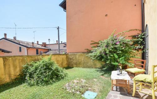 Gorgeous Apartment In Solferino