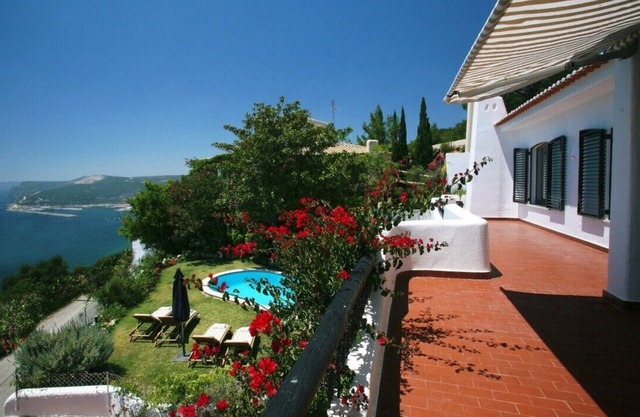 Gorgeous Deluxe Villa with sea views all around. Close to city, beach and nature