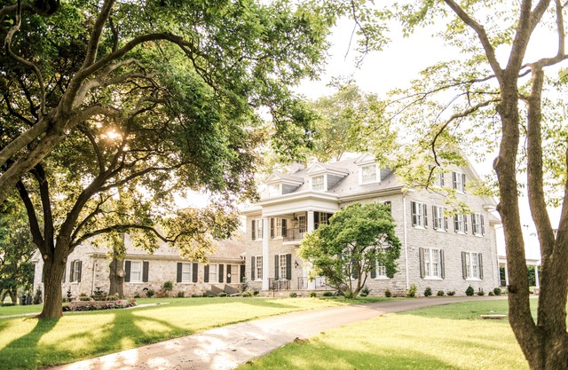 Gorgeous Estate set in beautiful Lancaster County