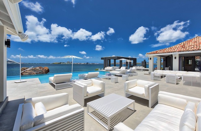 Gorgeous Five bedroom villa on Simpson Bay