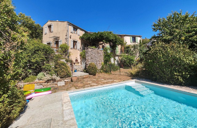 Gorgeous home in St Maurice Navacelles