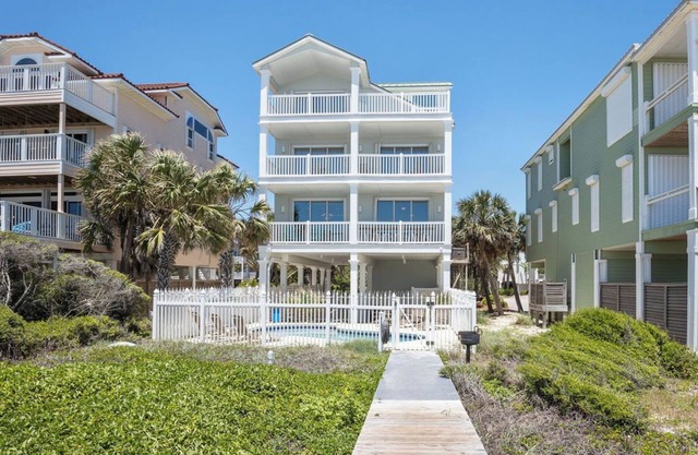 Gorgeous Gulf Front Home, 8 bed/7 bath, Pool, Elevator, and all the amenities!