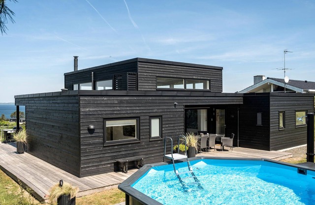 Gorgeous home in Asnæs with sauna