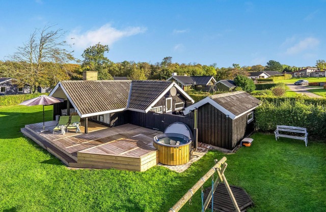 Gorgeous home in Egernsund with sauna