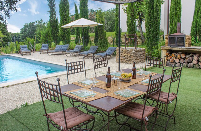 Gorgeous home in Grignan