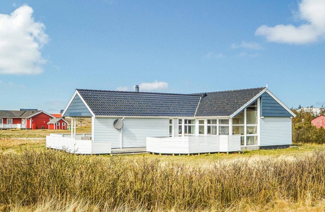 Gorgeous home in Harboøre with WiFi