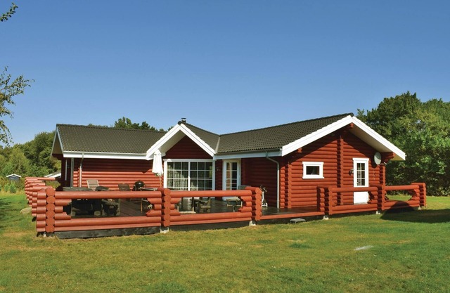 Gorgeous home in Humble with WiFi